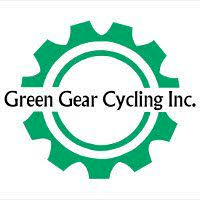 綠色裝備騎自行車